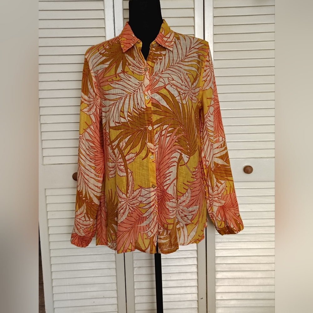 Tahari Woman Orange And Yellow Tropical Print Button-Up Blouse Size S – Like New